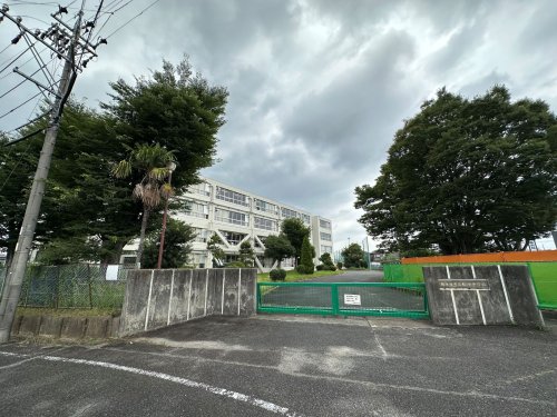 中学校　春日井市立松原中学校（中学校）まで1609m