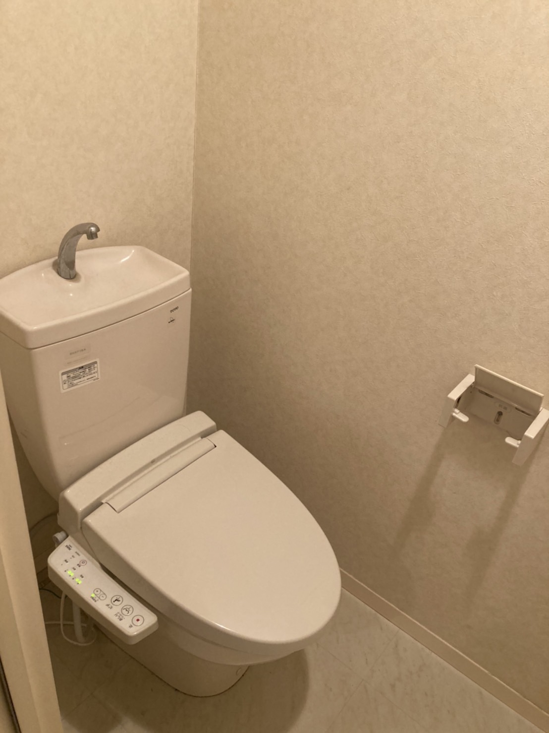 都営浅草線 西馬込駅 徒歩6分 2階建 築18年のトイレ写真