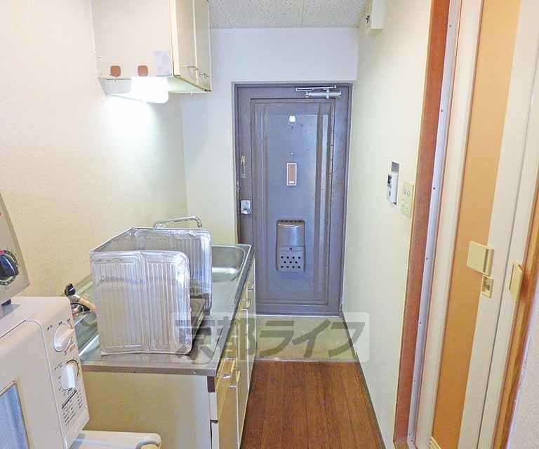 玄関　広々とした玄関です。