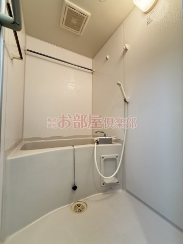 バス・シャワールーム　ゆったり過ごせるお風呂です