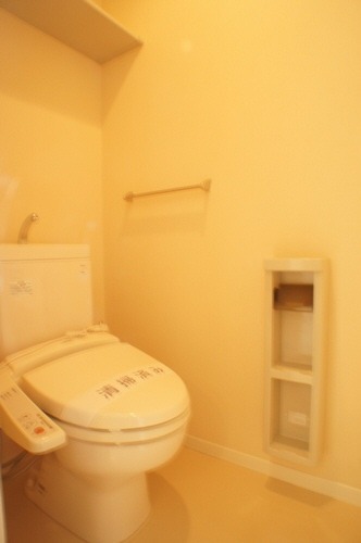 エステートニイクラ Aのトイレ写真