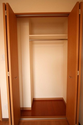 収納　クローゼット付きで片付きます