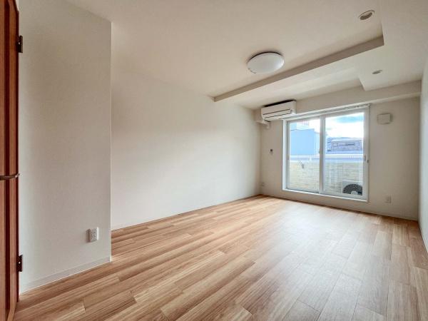 ハートフル岡場northの居間写真