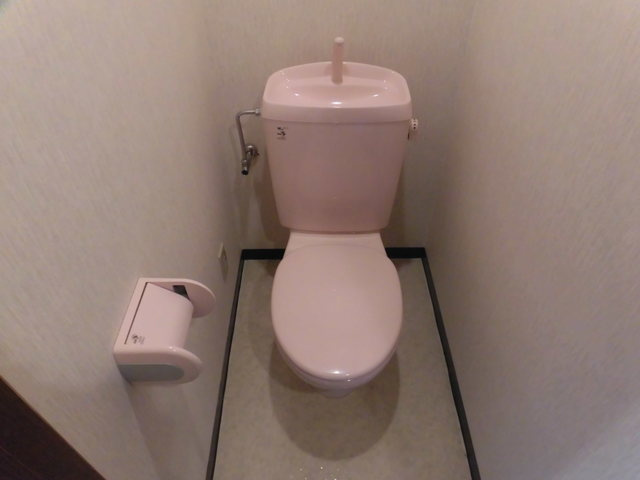 トイレ　清潔感のあるトイレです