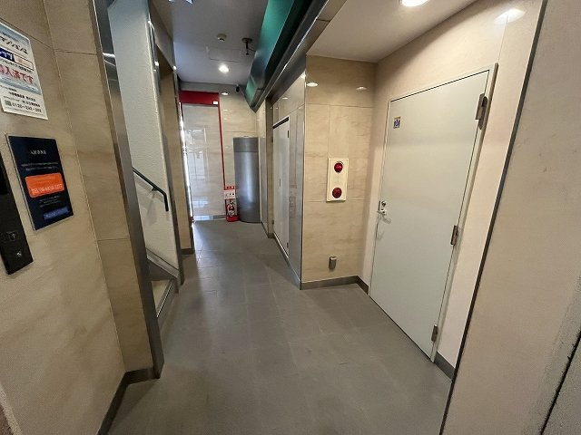 その他共有部分　マンションのエントランスです