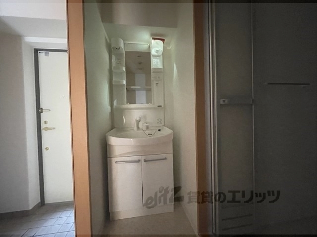 洗面設備　給湯器