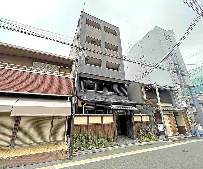 Flair京都五条烏丸の外観写真
