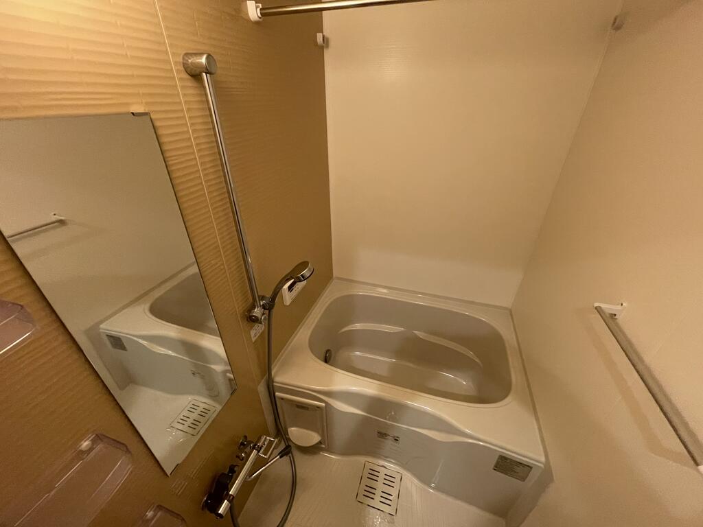 MeriaIIIの風呂写真