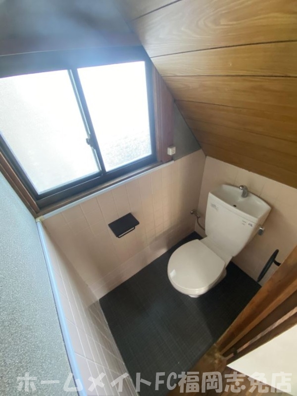 ＪＲ篠栗線 原町駅 徒歩17分 2階建 築45年のトイレ写真