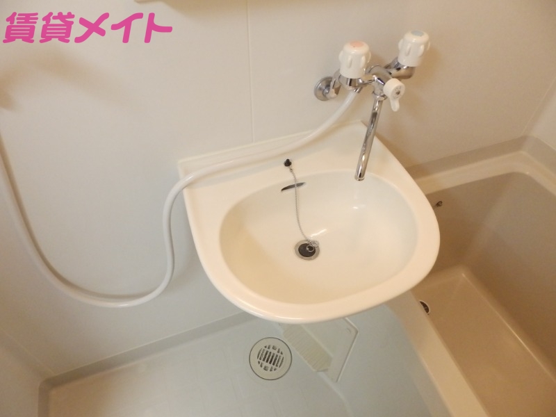 ステージア日永 Eの内装写真
