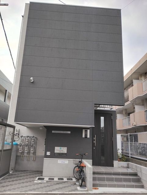 エントランス　現況優先