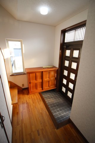 美原4丁目戸建の玄関写真