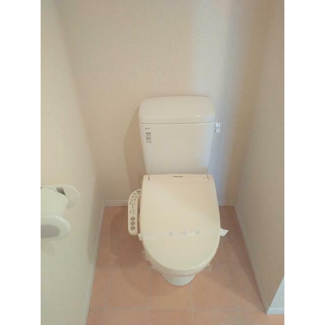 京急本線 立会川駅 徒歩3分 5階建 築16年のトイレ写真