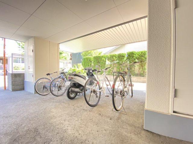 ＪＲ東海道本線 千里丘駅 徒歩6分 4階建 築27年の外観写真
