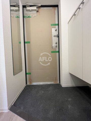 玄関　セレニテ堺筋本町リアン　玄関