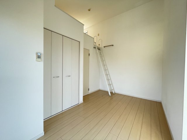 ＪＲ鹿児島本線 箱崎駅 徒歩6分 2階建 築19年の居間写真