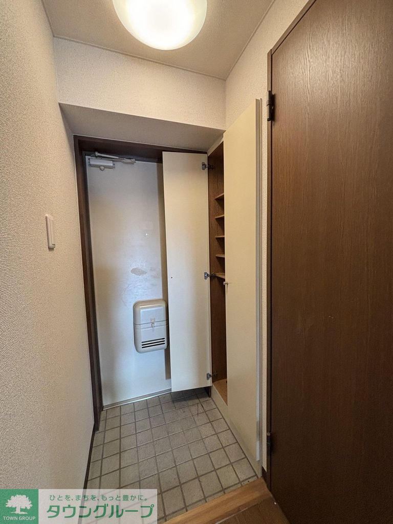 玄関　設備