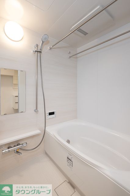 バス・シャワールーム　※写真は同タイプ住戸です。