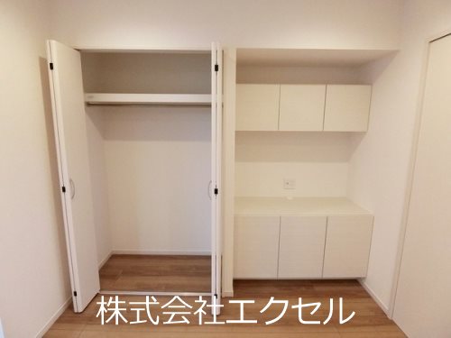 収納　奥行きのあるクローゼットです。