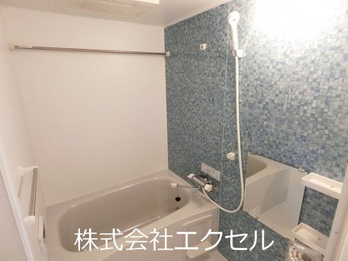 バス・シャワールーム　追い焚き機能付きです。