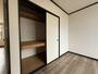 収納　北側の部屋には1間サイズの押し入れがあります！！