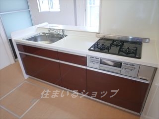 【広島市安佐北区亀山のアパートのキッチン】