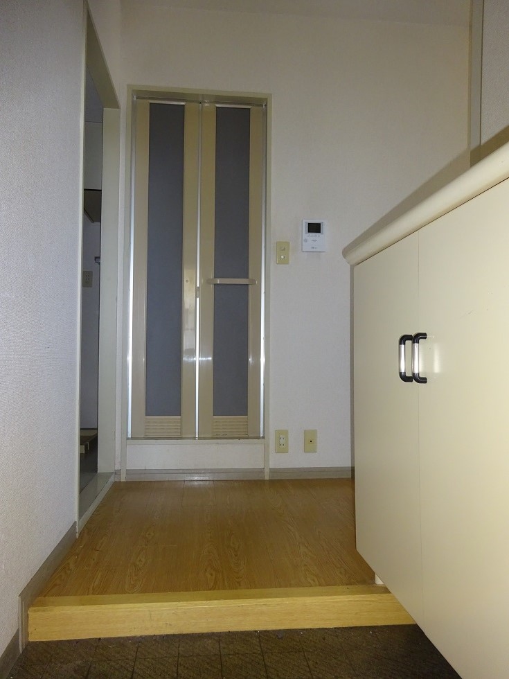 ライフピアモア茅ヶ崎の玄関写真