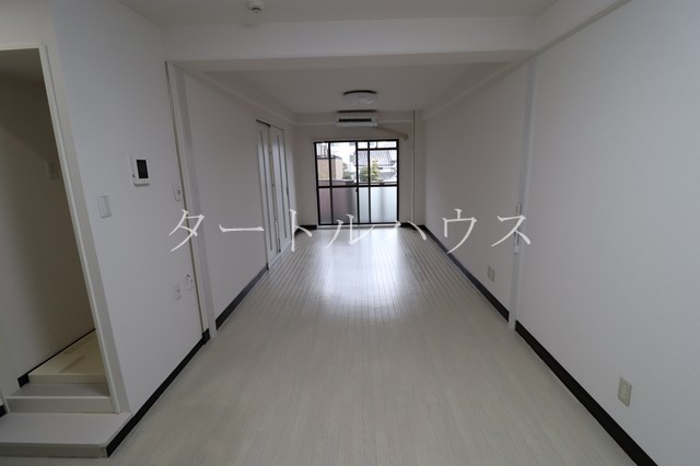 サンハイツの居間写真