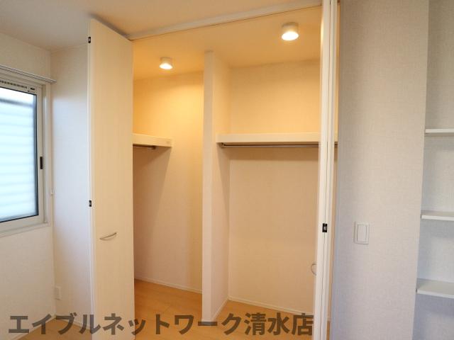 収納　たっぷりとした収納スペースです