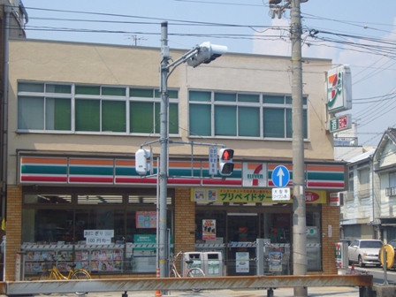 コンビニ　セブンイレブン尼崎杭瀬南新町店（コンビニ）まで294m
