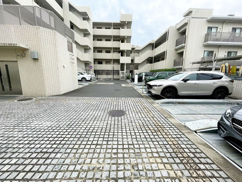 【ウェリス茅ヶ崎東海岸南の駐車場】