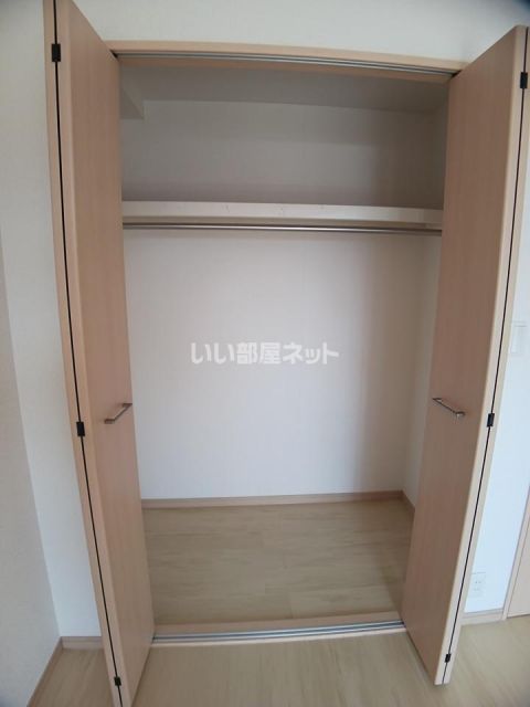 【ディアコート　木太の収納】