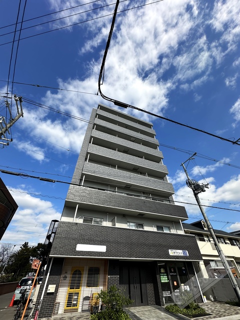 MANDARIN COURT　深井駅前の建物外観