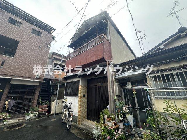 門真市小路町貸家の建物外観