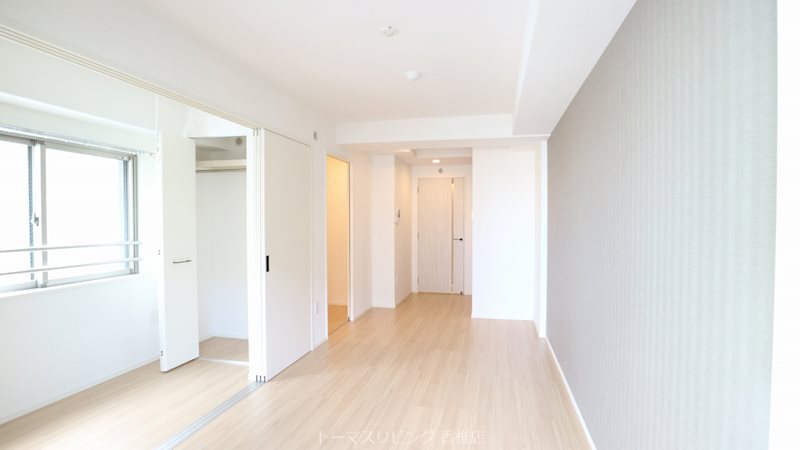 居室・リビング　※別号室の参考写真になります。