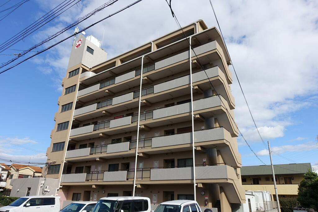 パレロワイヤル狐島の建物外観