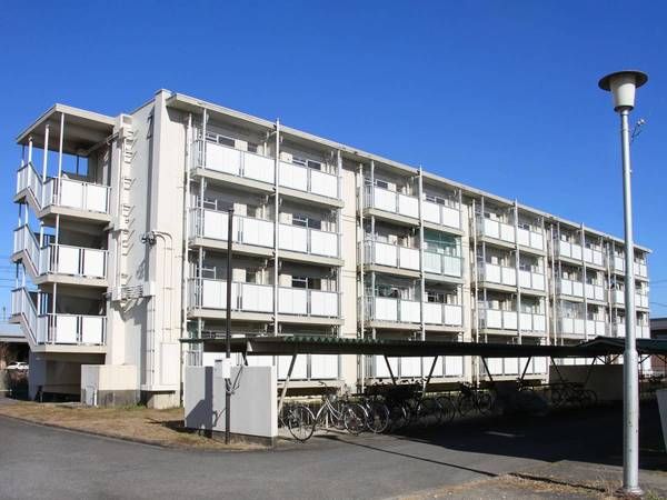 【岐阜市曽我屋のマンションの建物外観】