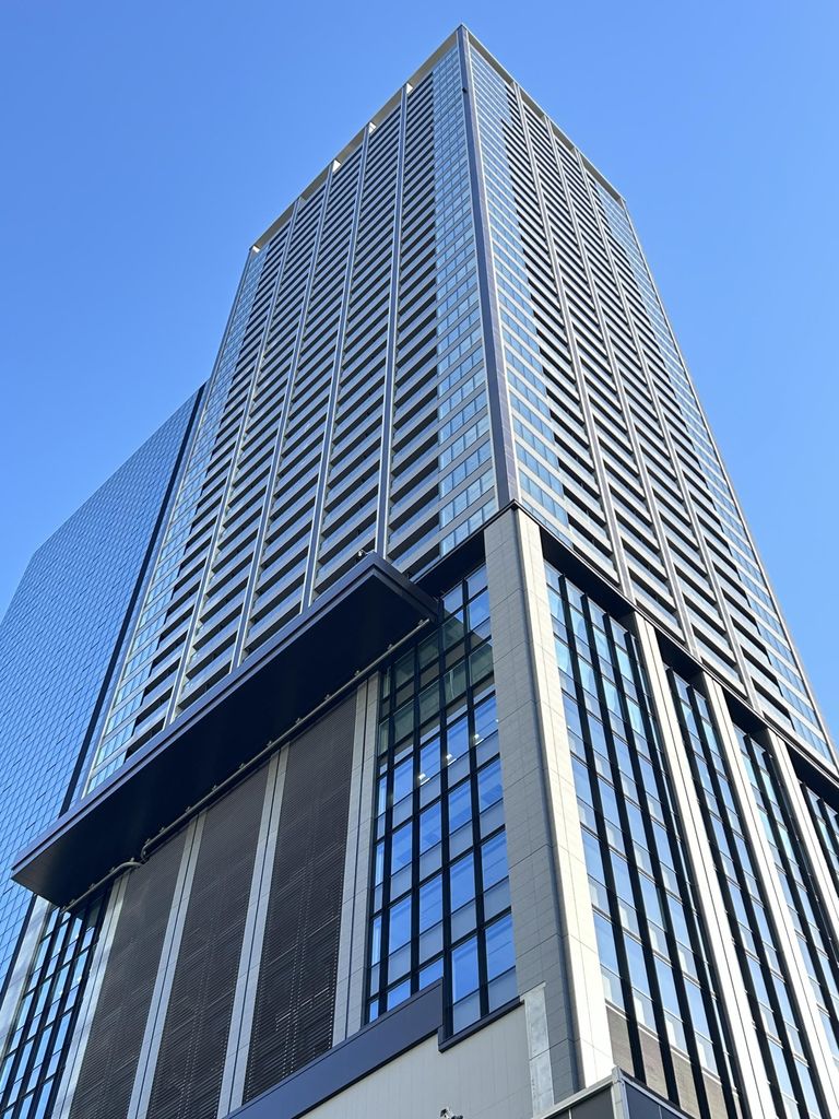 ＷＯＲＬＤ　ＴＯＷＥＲ　ＲＥＳＩＤＥＮＣＥの建物外観