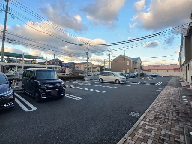 【遠賀郡芦屋町山鹿のアパートの駐車場】