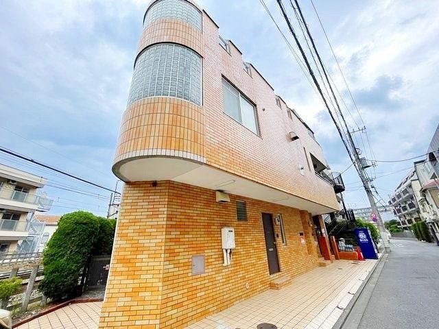 ドリームセブンの建物外観