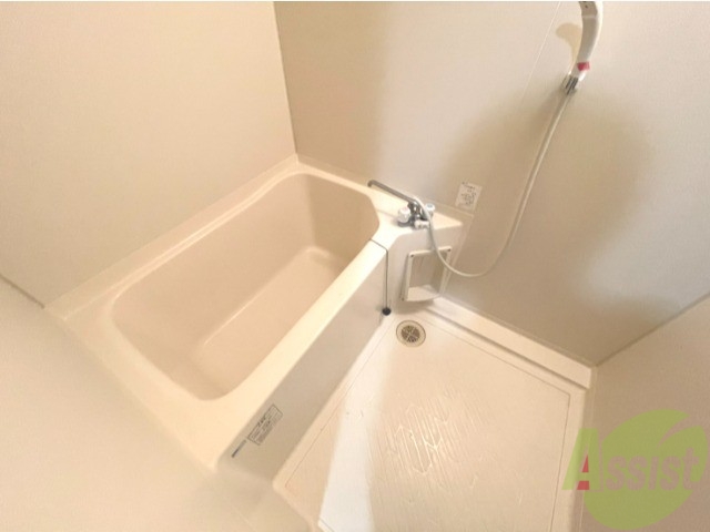 バス・シャワールーム　１人暮らしにはピッタリのサイズ感ですね！