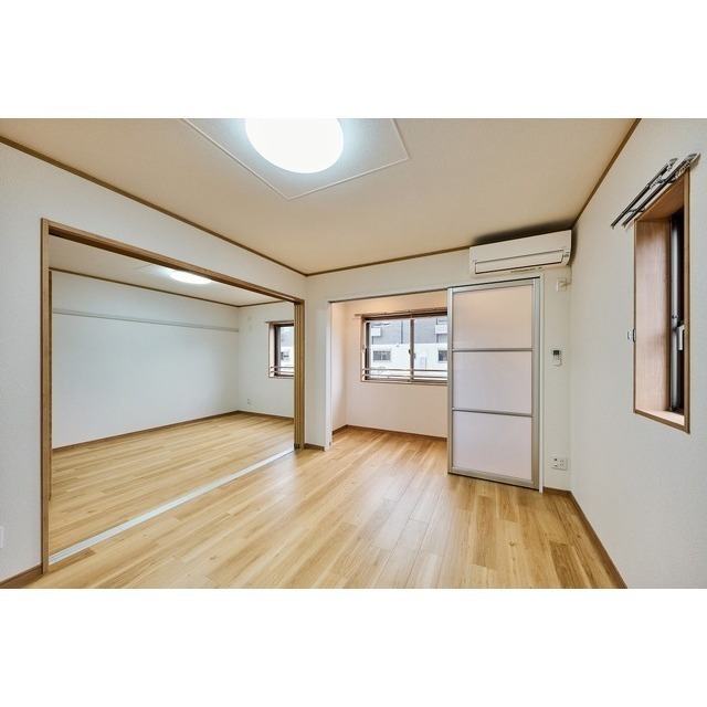 居室・リビング　ＬＤＫ１２．３帖