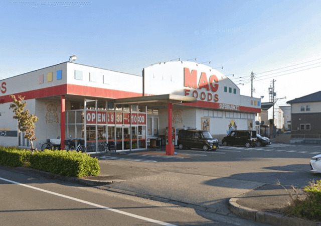 スーパー　マグフーズ六ツ美店（スーパー）まで818m