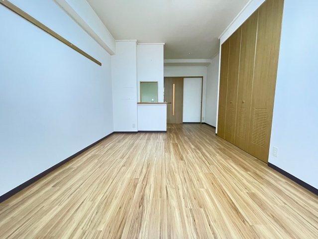 居室・リビング　詳細は、RISUMO江坂本店→06-6155-7137まで♪