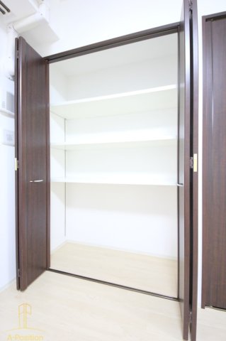 収納　グランシス天満橋