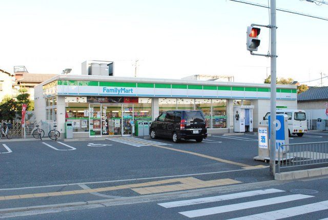 コンビニ　ファミリーマート　豊中旭丘店（コンビニ）まで472m