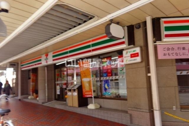 コンビニ　セブンイレブン阪急春日野道駅前店（コンビニ）まで1218m