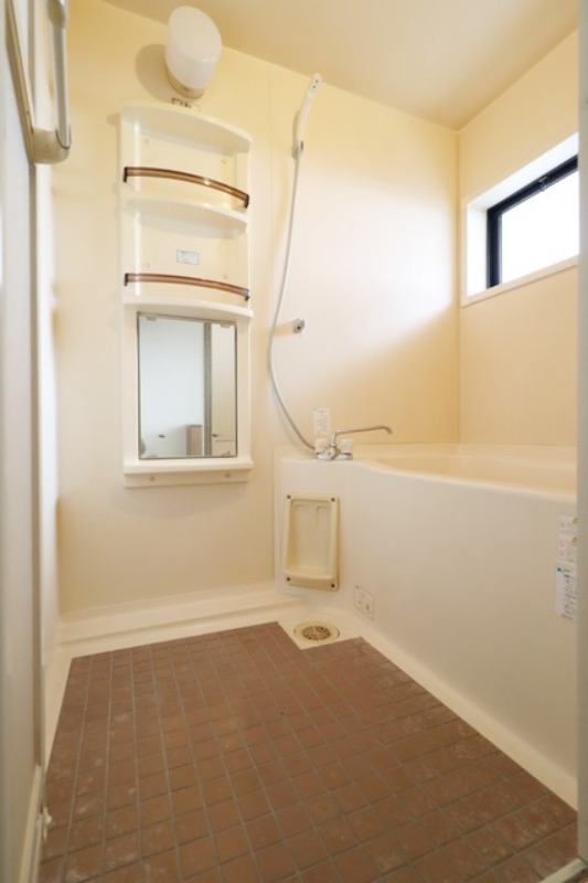 バス・シャワールーム　図面と現状に相違がある場合には現状を優先