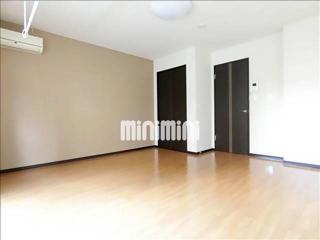 居室・リビング　１０帖の洋室です。参考写真