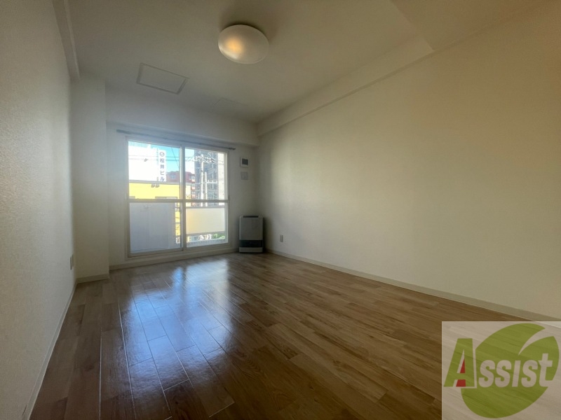 居室・リビング　明るいお部屋は気持ちよく過ごせそうですね。